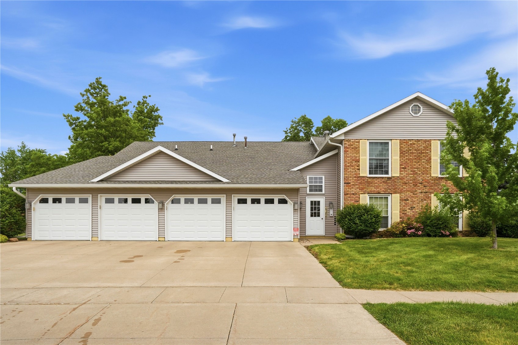 Cedar Rapids IA, 6208 Greenbriar Ln SW Unit C