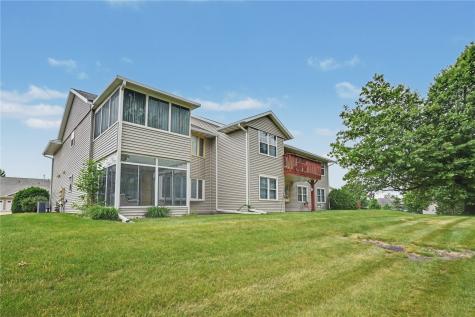 6208 Greenbriar Ln SW Unit C Cedar Rapids IA 52404