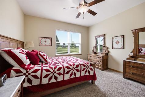 607 Stone Hedge Drive NW Cedar Rapids IA 52405