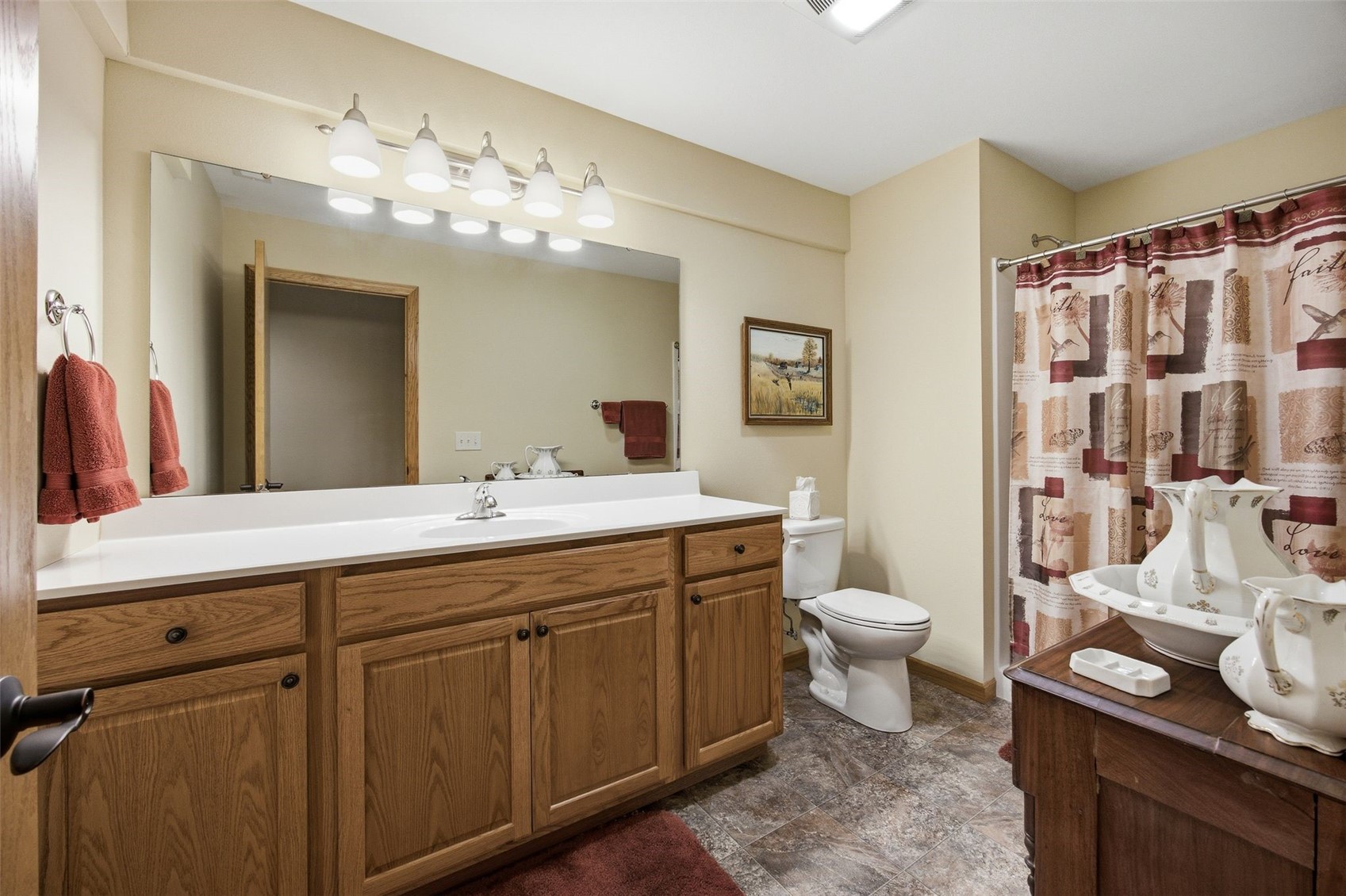 607 Stone Hedge Drive NW Cedar Rapids IA 52405