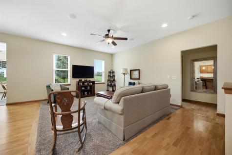 607 Stone Hedge Drive NW Cedar Rapids IA 52405