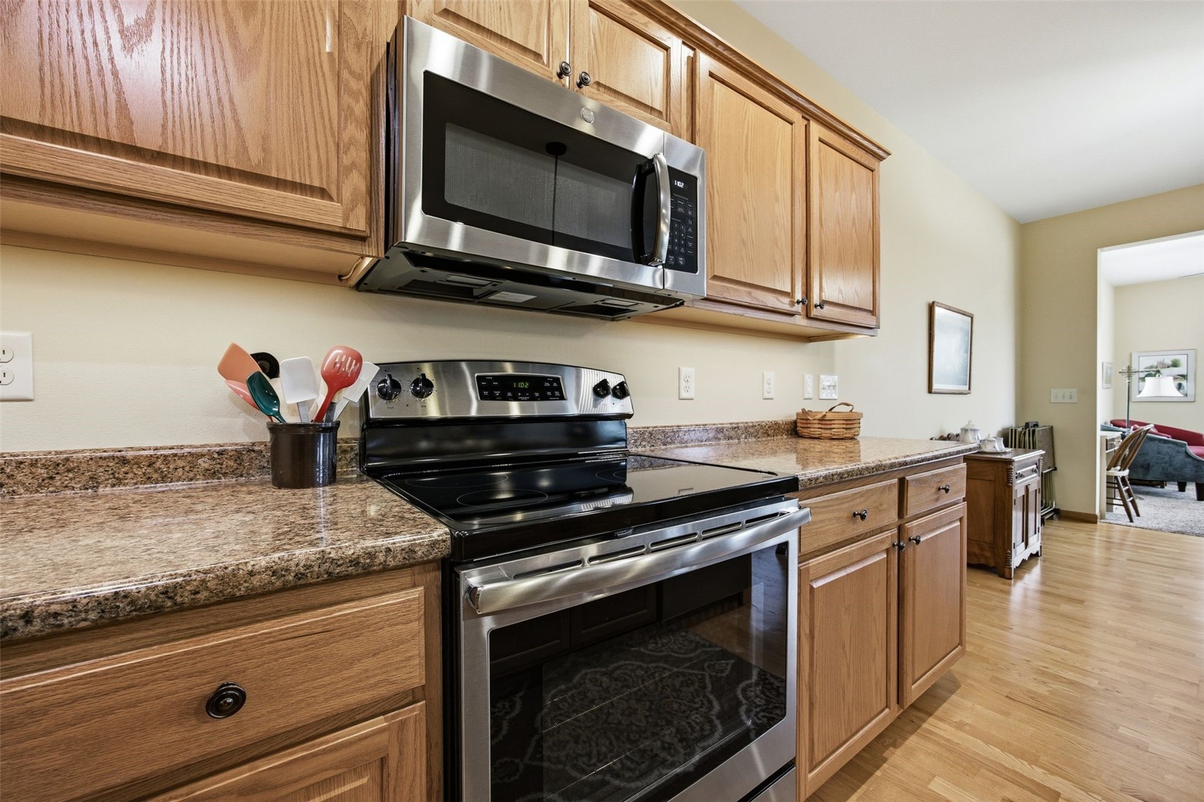 607 Stone Hedge Drive NW Cedar Rapids IA 52405