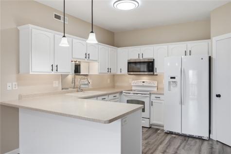 515 Penn Court #7 North Liberty IA 52317