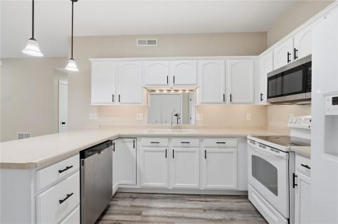 515 Penn Court #7 North Liberty IA 52317