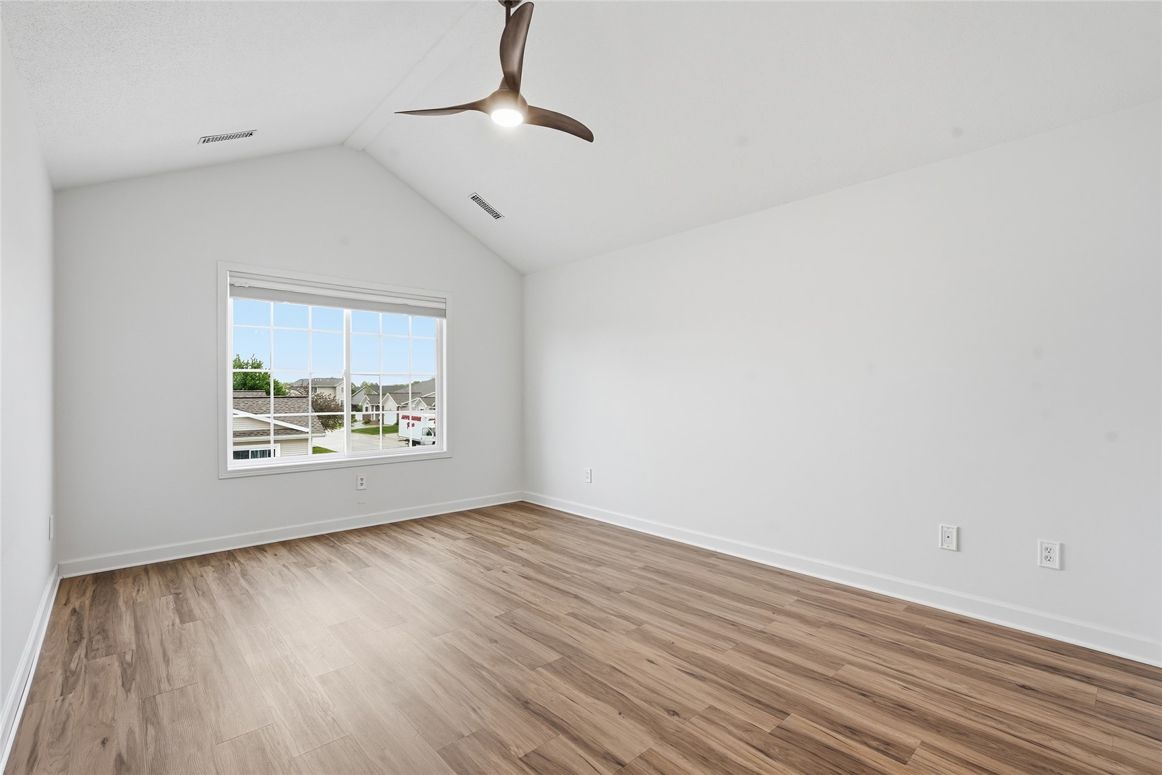 1079 74th NE Cedar Rapids IA 52402