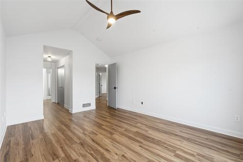 1079 74th NE Cedar Rapids IA 52402