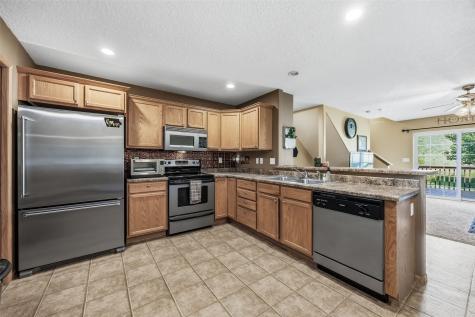 366 Kelso Drive Fairfax IA 52228