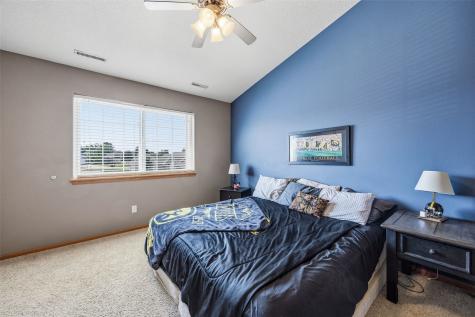 366 Kelso Drive Fairfax IA 52228