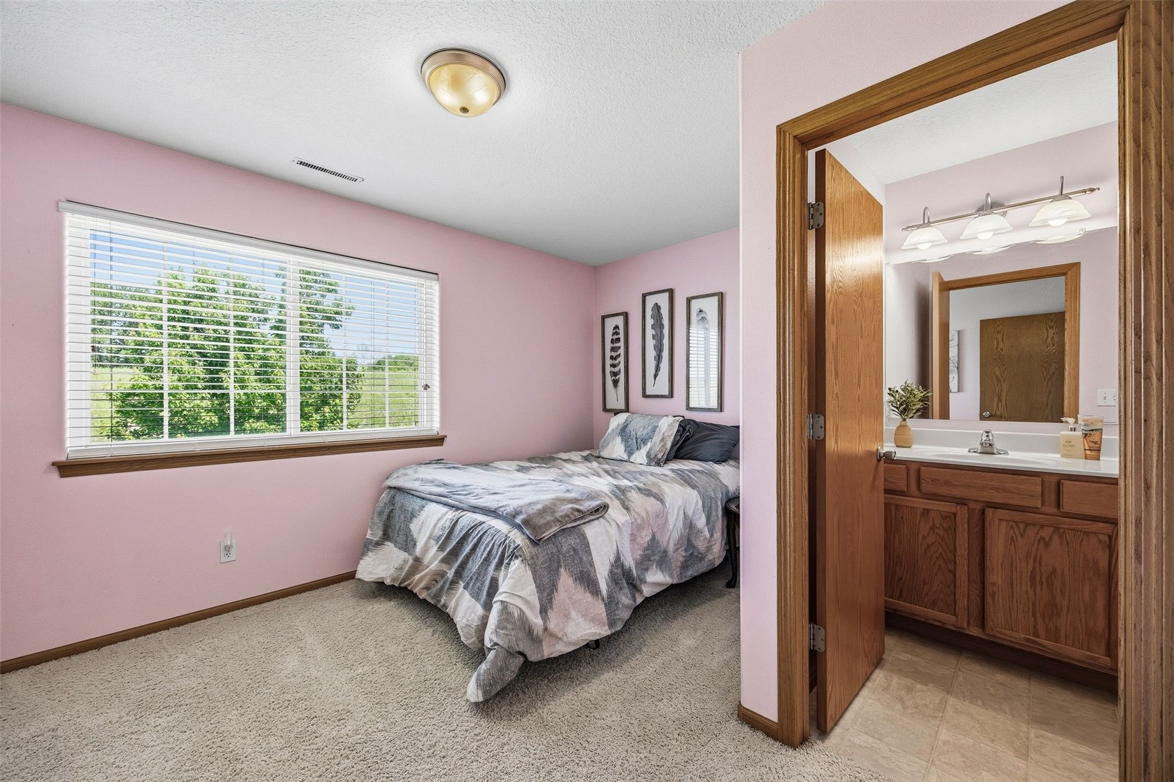 366 Kelso Drive Fairfax IA 52228