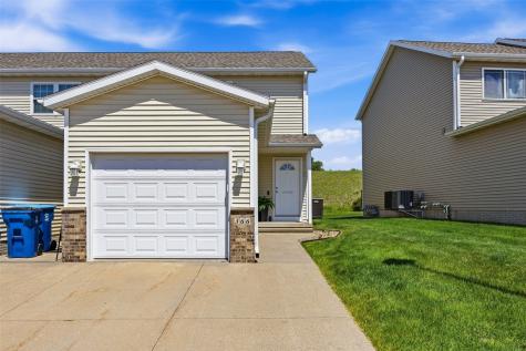 366 Kelso Drive Fairfax IA 52228