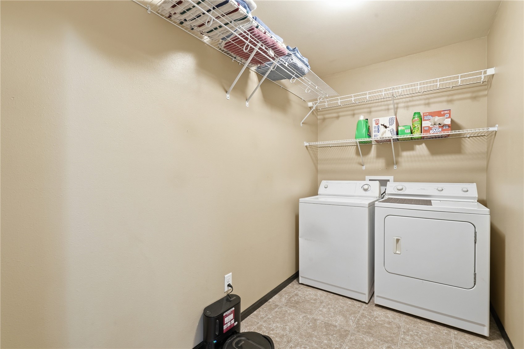 5613 Dostal Drive Cedar Rapids IA 52404