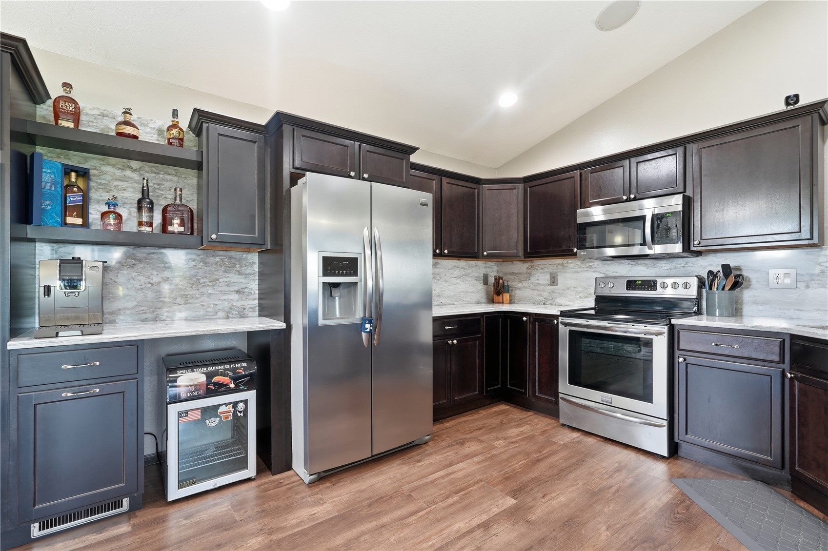 5613 Dostal Drive Cedar Rapids IA 52404