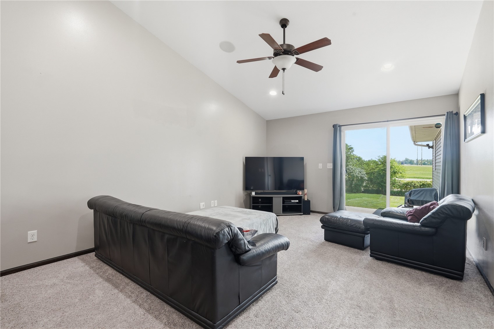 5613 Dostal Drive Cedar Rapids IA 52404