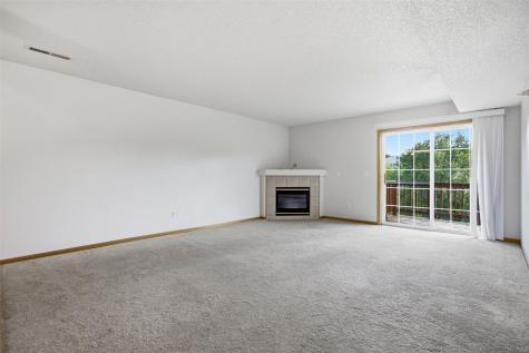 536 West Side Drive Iowa City IA 52246