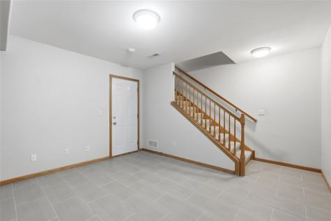 6 Ashford Place Iowa City IA 52245