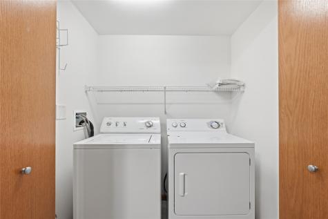 6 Ashford Place Iowa City IA 52245