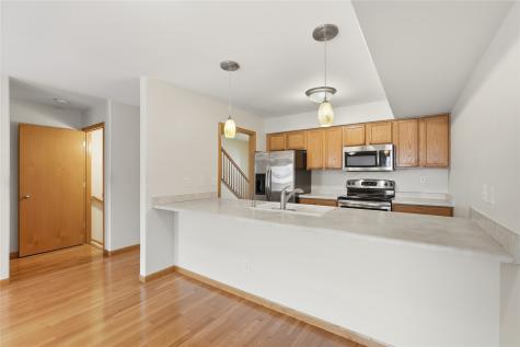 6 Ashford Place Iowa City IA 52245