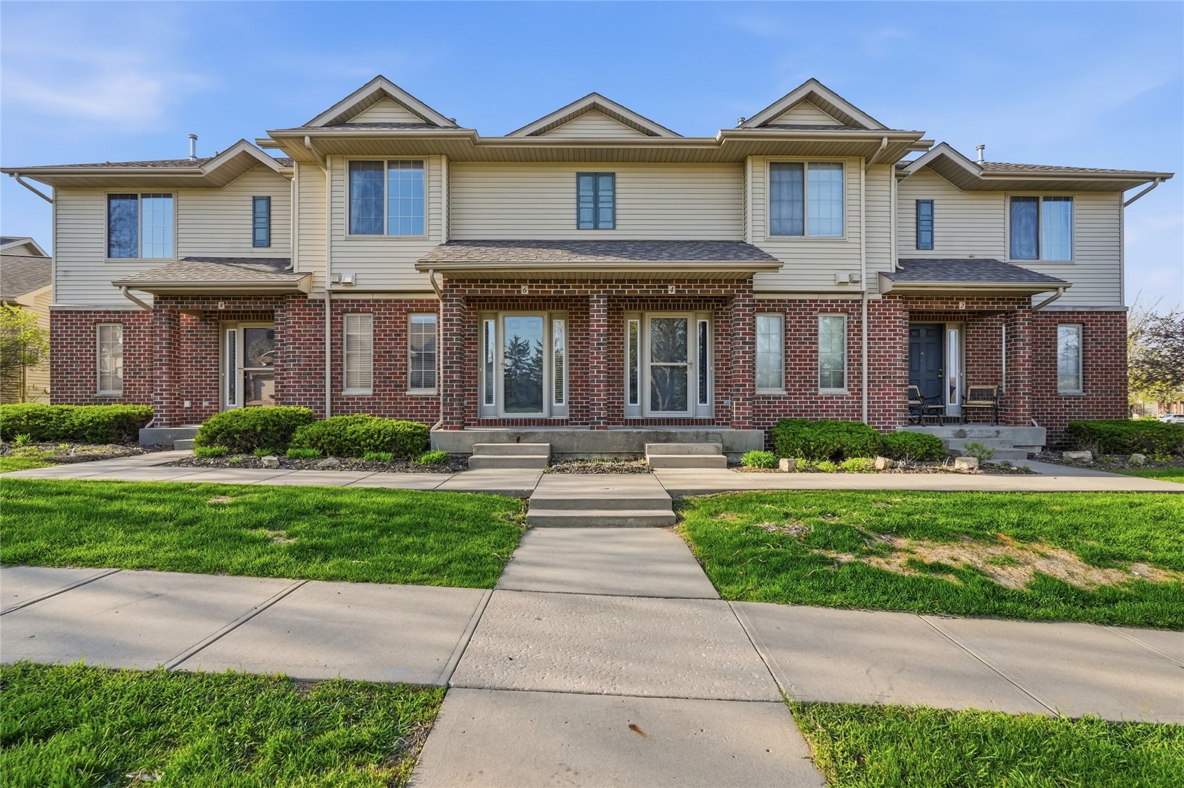 6 Ashford Place Iowa City IA 52245