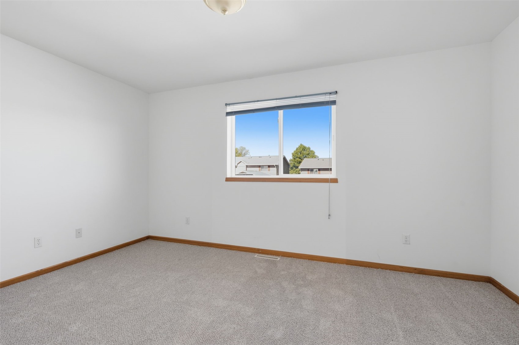 939 Grand Avenue Court Marion IA 52302
