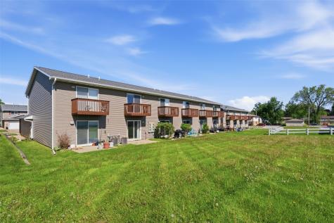 939 Grand Avenue Court Marion IA 52302