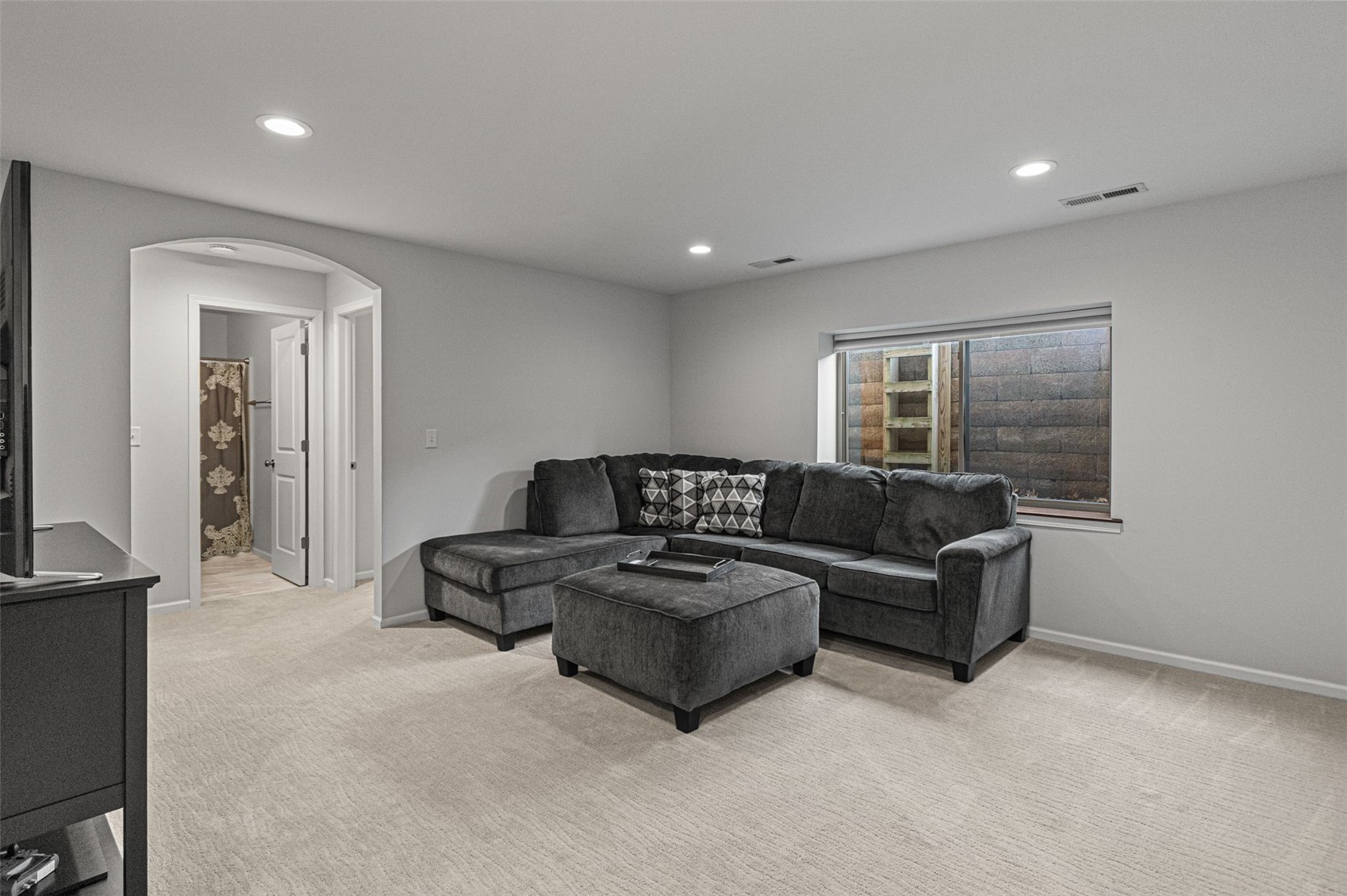 704 Mission Point Road Iowa City IA 52245