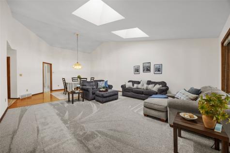 3810 Antelope Trail NE Cedar Rapids IA 52402