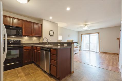 2262 49th Street Marion IA 52302