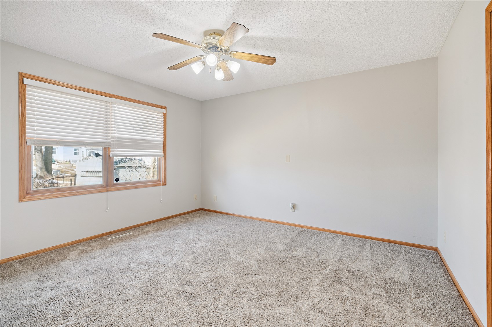 140 35th Street Drive SE Cedar Rapids IA 52403