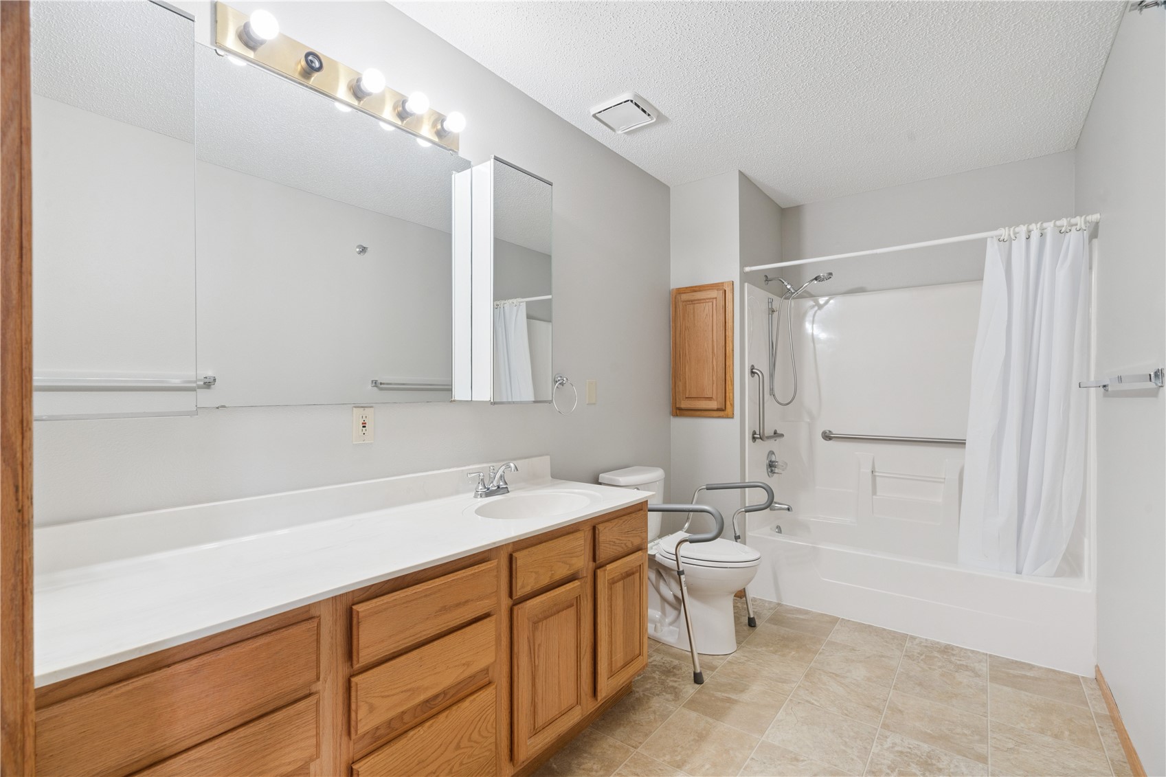 140 35th Street Drive SE Cedar Rapids IA 52403