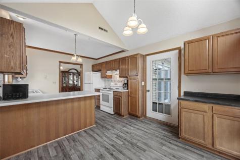 4545 Westchester Drive Drive NE Cedar Rapids IA 52402