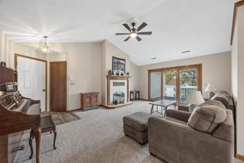 4545 Westchester Drive Drive NE Cedar Rapids IA 52402
