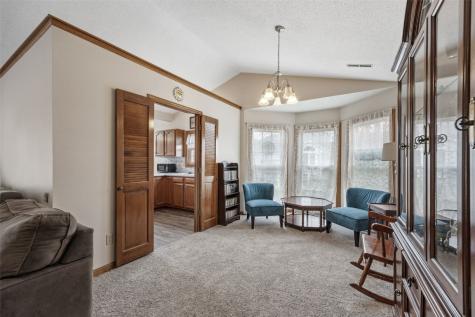 4545 Westchester Drive Drive NE Cedar Rapids IA 52402