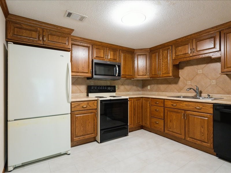 150 Thompson Drive SE Cedar Rapids IA 52403