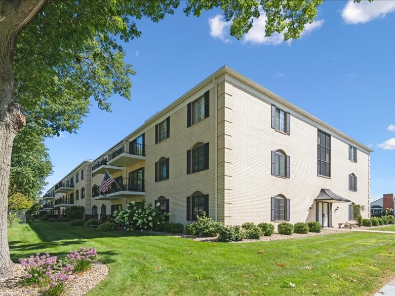 150 Thompson Drive SE Cedar Rapids IA 52403