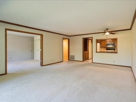 150 Thompson Drive SE Cedar Rapids IA 52403