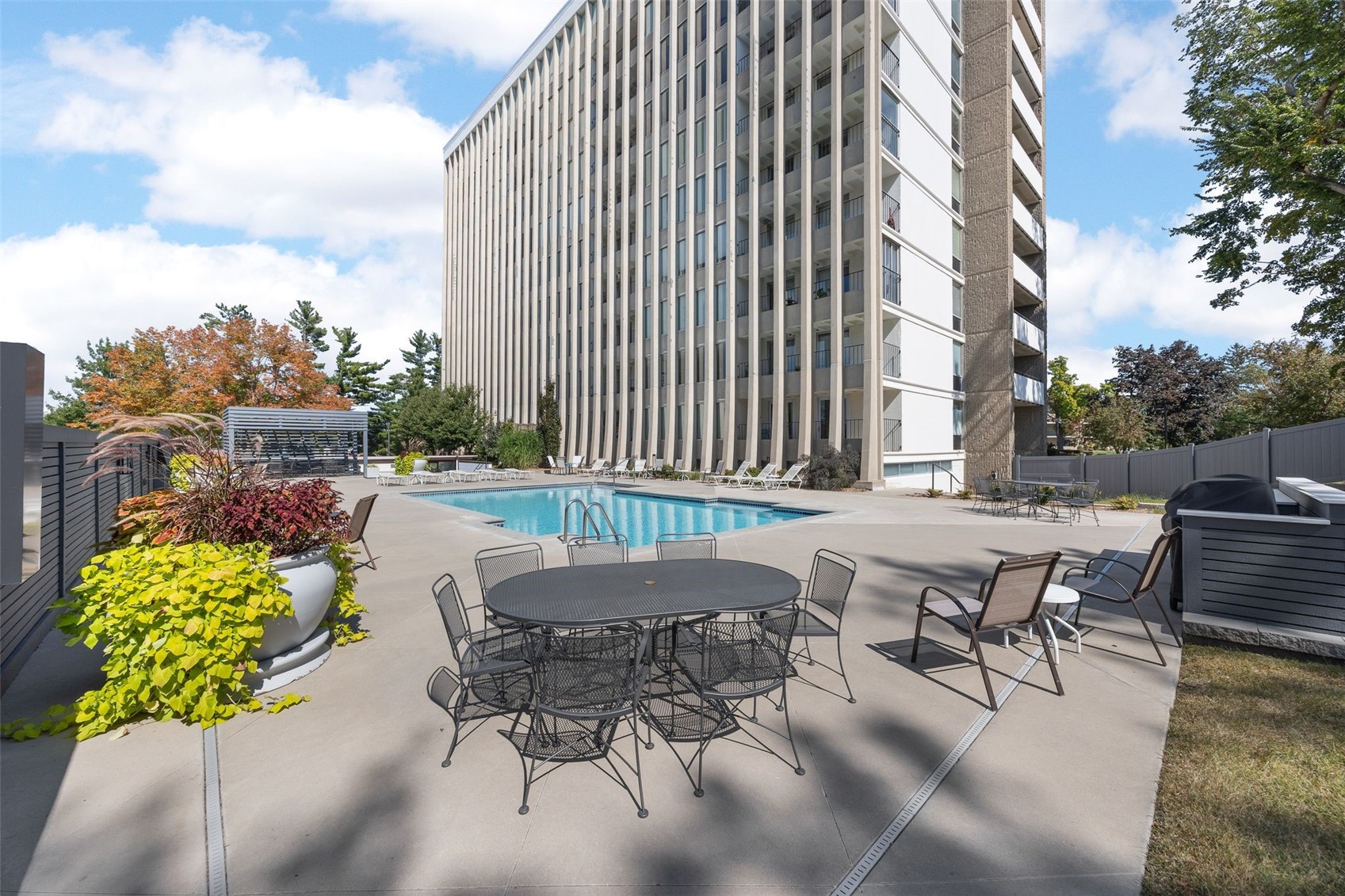 2222 1st Avenue NE Cedar Rapids IA 52402
