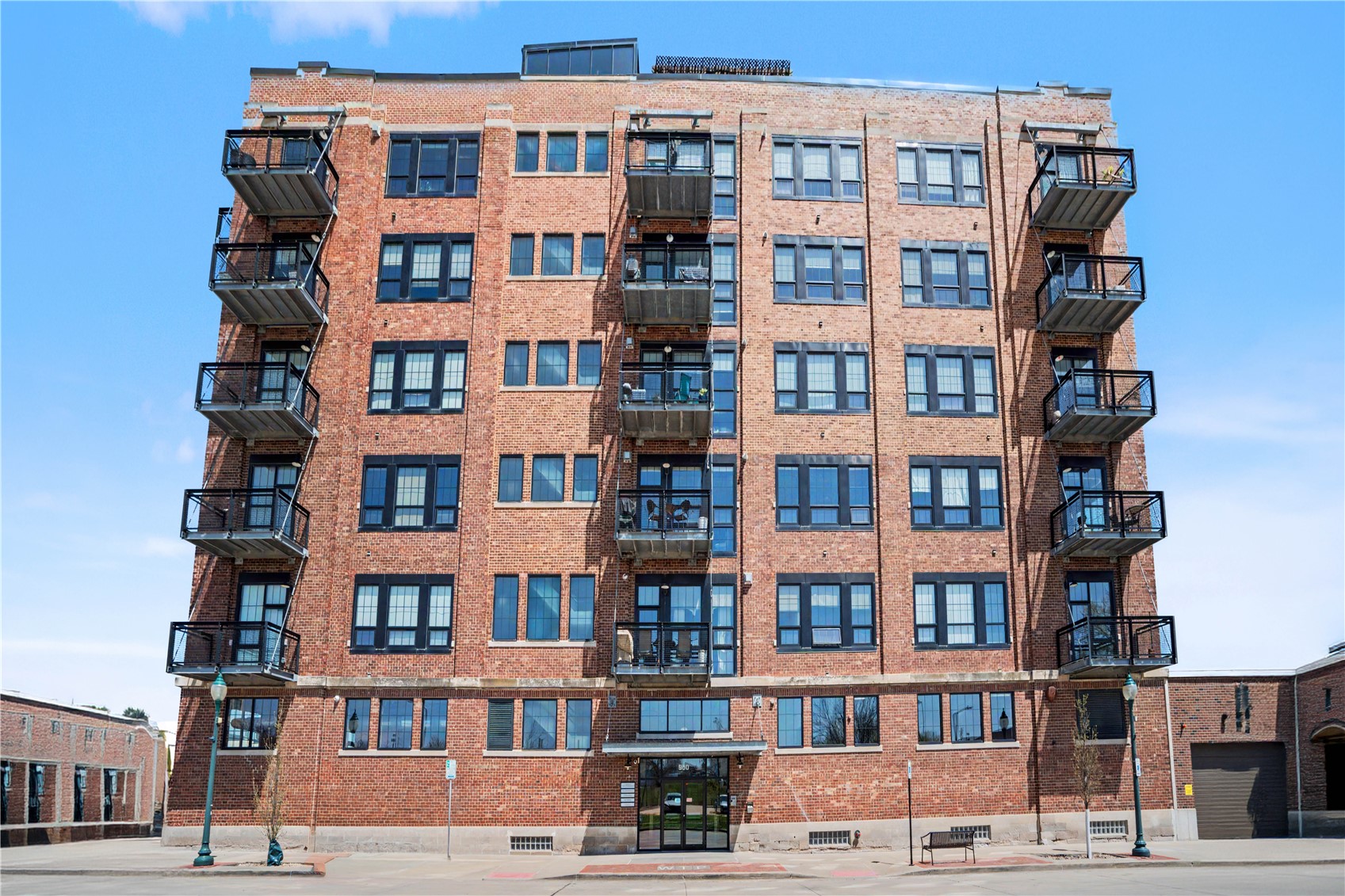 Cedar Rapids IA, 900 2ND Street #208