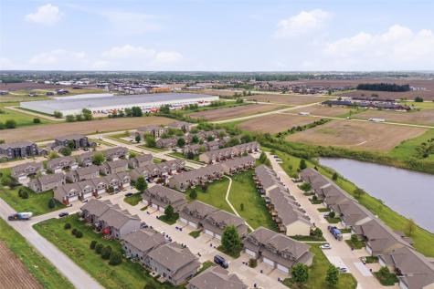 1809 Goose Lake Circle North Liberty IA 52317