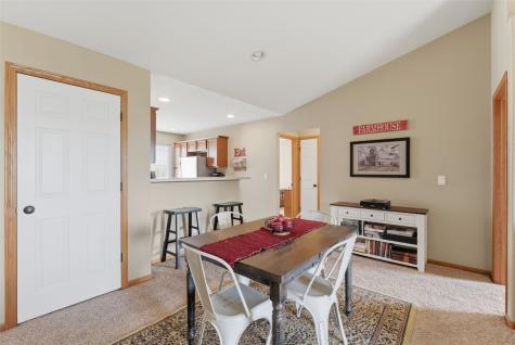 1809 Goose Lake Circle North Liberty IA 52317