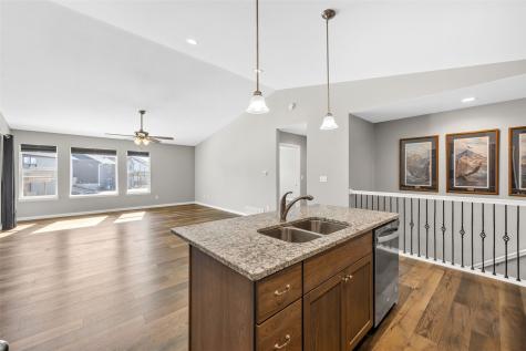 473 Chamber Drive Anamosa IA 52205