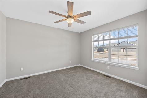 473 Chamber Drive Anamosa IA 52205
