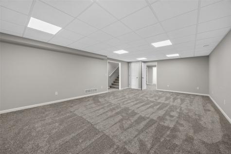 473 Chamber Drive Anamosa IA 52205