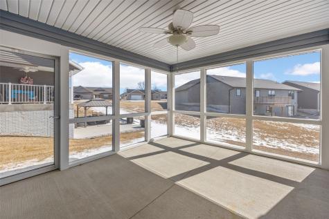 473 Chamber Drive Anamosa IA 52205