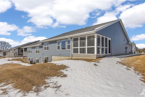 473 Chamber Drive Anamosa IA 52205
