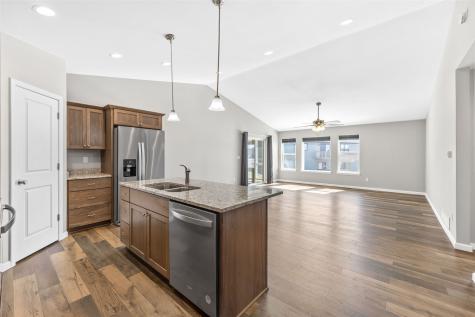 473 Chamber Drive Anamosa IA 52205