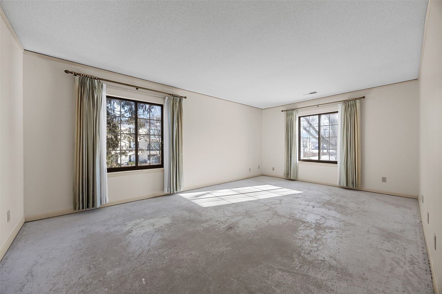 130 Thompson Drive SE Cedar Rapids IA 52403