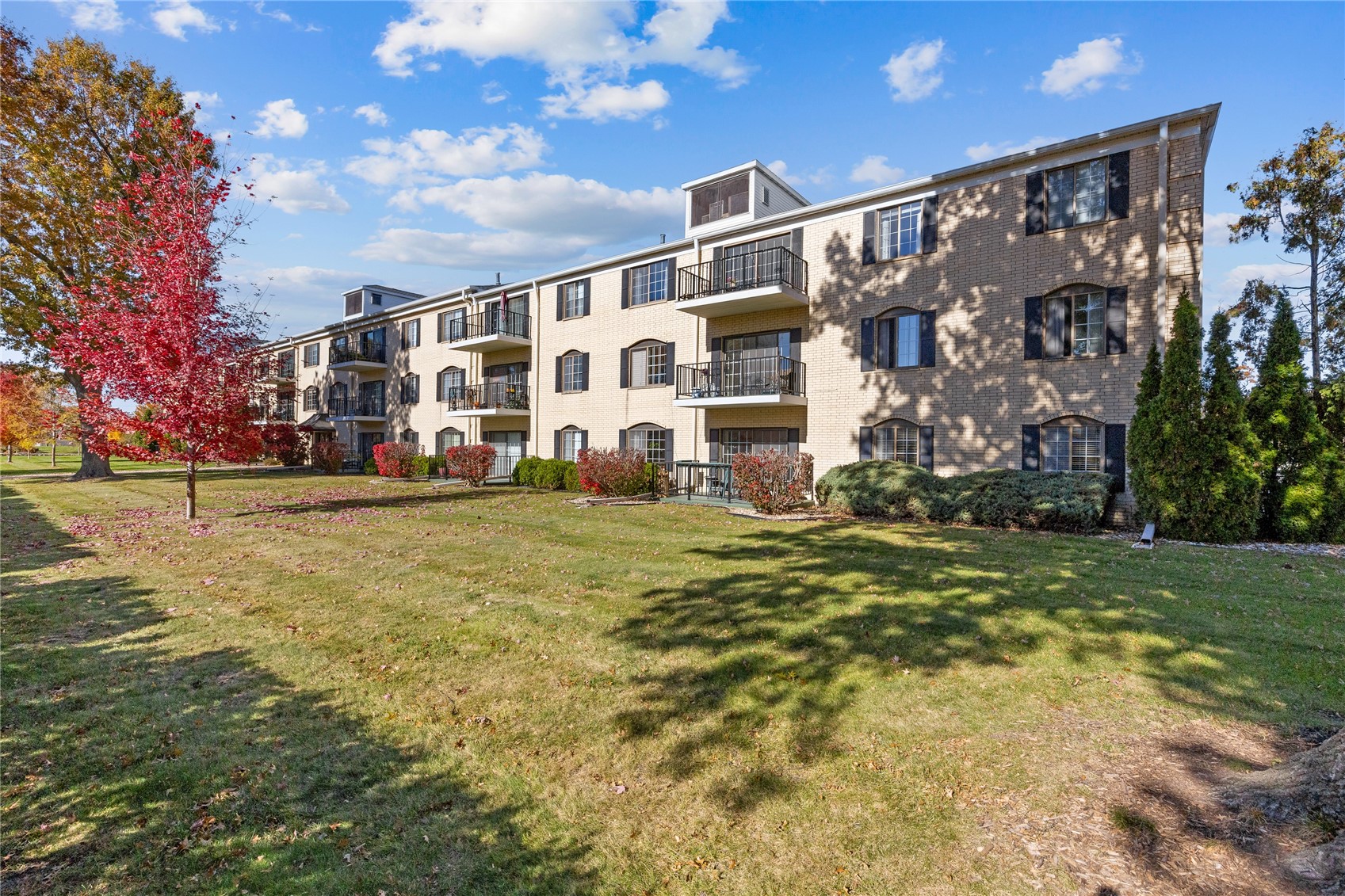 130 Thompson Drive SE Cedar Rapids IA 52403