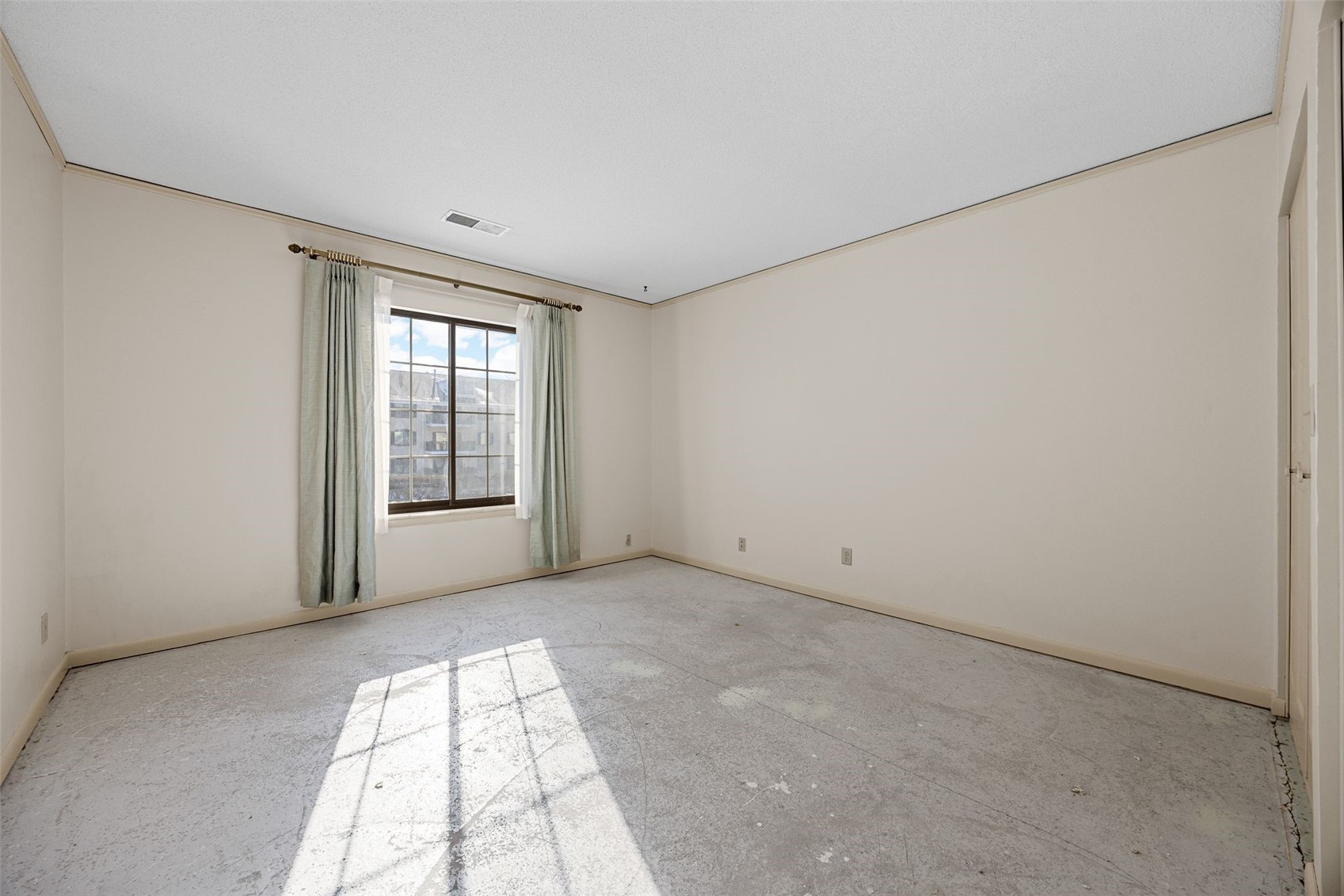 130 Thompson Drive SE Cedar Rapids IA 52403