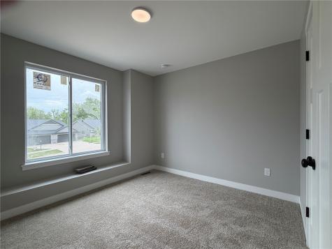 1403 Legend Drive Tiffin IA 52340