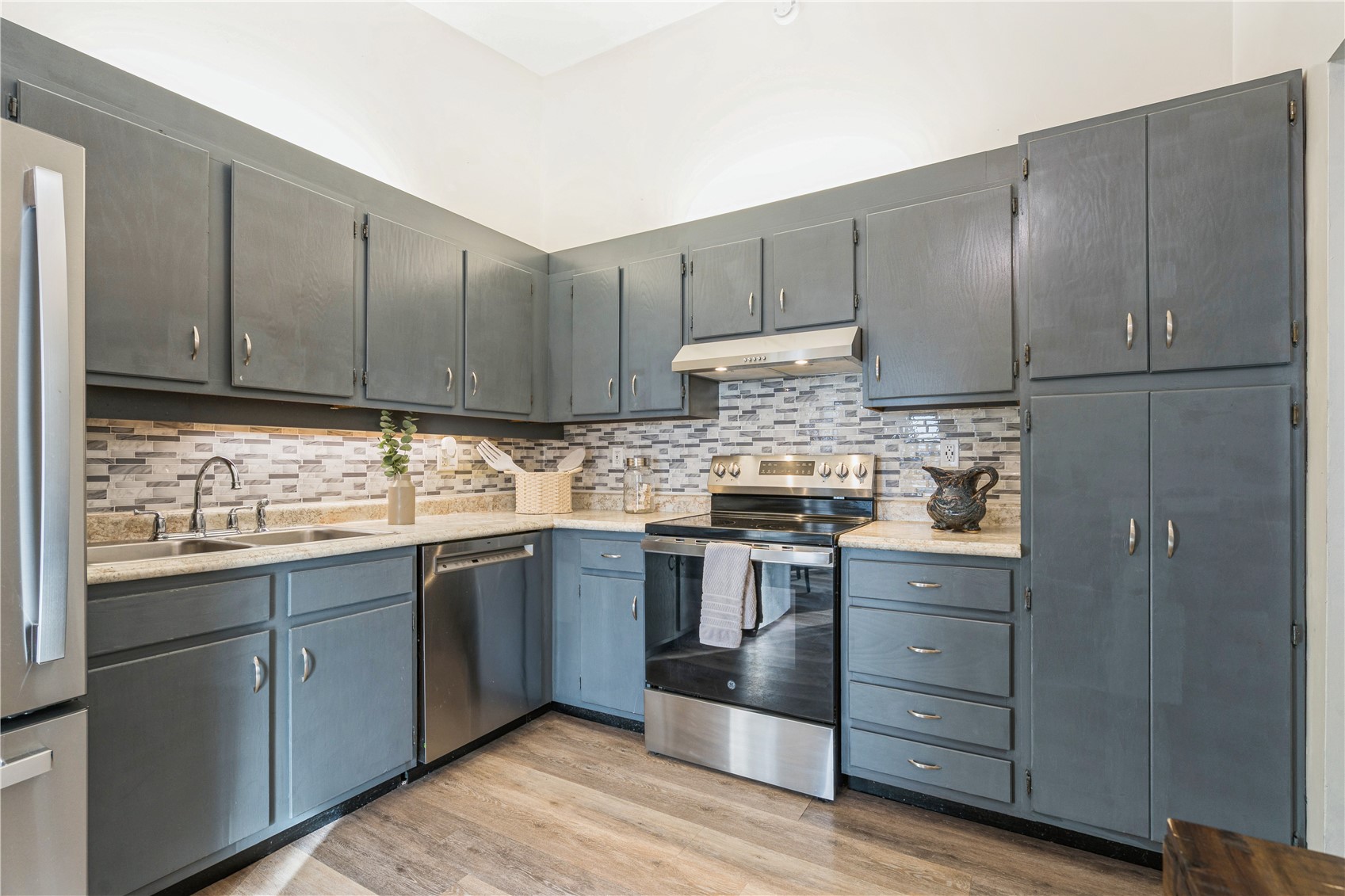 2955 Bowling Street SW Cedar Rapids IA 52404